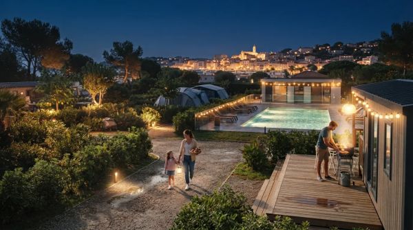Profiter des nuits estivales au camping au Lavandou